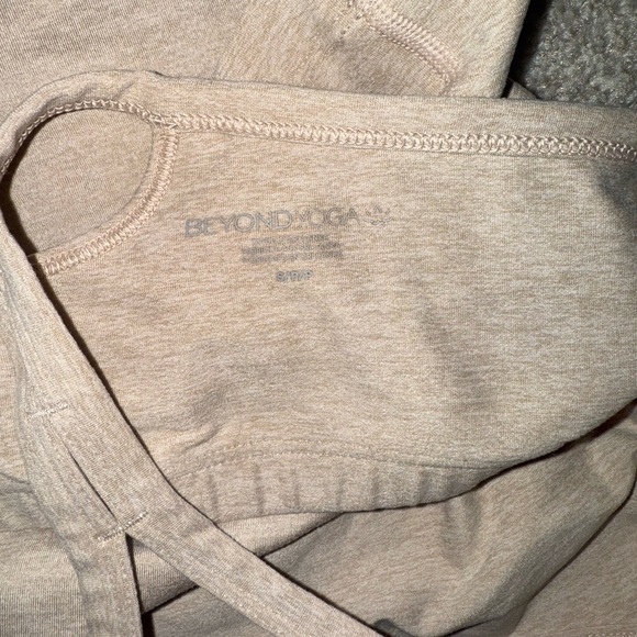 Beyond Yoga Set - Picture 5 of 5